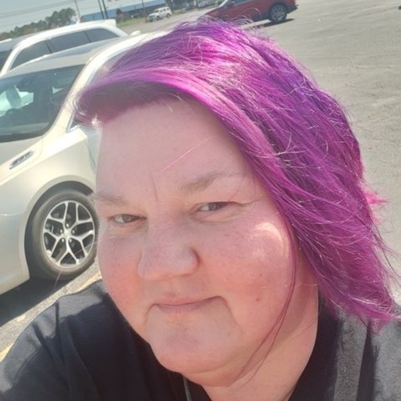 Meet your Posher, Adrian - Picture 1 of 1